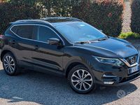 Usata Nissan Qashqai N-Connecta 115 CV (84 kW) 2018 Nero SUV