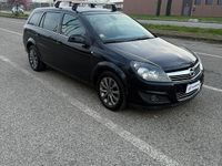 Usata Opel Astra 110 CV (80 kW) 2010 Blu Station wagon