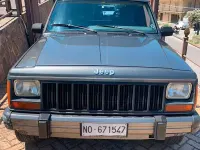 Usata Jeep Cherokee 80 CV (58 kW) 1989 Grigio SUV