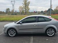Usata Ford Focus 115 CV (84 kW) 2006 Grigio Coupé