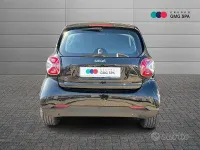 Usata Smart ForTwo Electric Drive Pulse 60 kW (82 CV) 2023 Nero Berlina