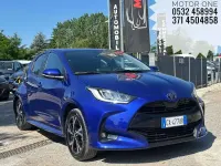 Usata Toyota Yaris Hybrid Trend 116 CV (85 kW) 2024 Blu Berlina