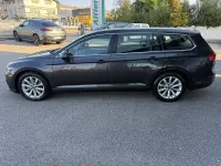 Usata VW Passat Business 122 CV (89 kW) 2022 Manganese grey met Station wagon