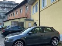 Usata Audi S3 225 CV (165 kW) 2003 Grigio Utilitaria