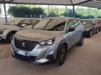 Usata Peugeot 2008 Active 102 CV (75 kW) 2022 Grigio SUV