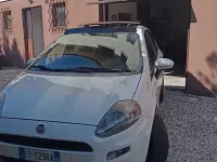Usata Fiat Grande Punto 77 CV (56 kW) 2012 Bianco Utilitaria