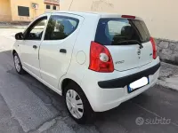 Usata Nissan Pixo 68 CV (50 kW) 2010 Bianco Utilitaria