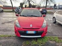 Usata Renault Clio II Dynamique 75 CV (55 kW) 2010 Rosso Berlina