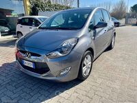 Usata Hyundai ix20 Comfort 90 CV (66 kW) 2012 Gray Utilitaria