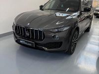 Usata Maserati Levante 250 CV (183 kW) 2016 Grigio SUV