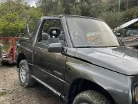 Usata Suzuki Vitara 75 CV (55 kW) 1998 Grigio Berlina