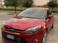 Usata Ford Focus Titanium 105 CV (77 kW) 2011 Rosso Utilitaria