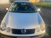 Usata VW Polo 54 CV (39 kW) 2003 Grigio Berlina