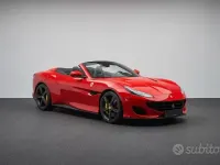 Usata Ferrari Portofino 600 CV (441 kW) 2020 Rosso Cabrio