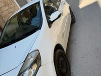 Usata Renault Clio III 75 CV (55 kW) 2011 Bianco Utilitaria