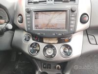 Usata Toyota RAV4 Executive 177 CV (130 kW) 2011 Bianco SUV