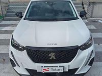 Usata Peugeot 2008 Allure 110 CV (80 kW) 2022 Bianco SUV