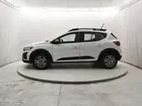 Begagnad Dacia Sandero Expression 101 HK (74 kW) 2023 Vit Sedan