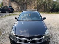 Usata Opel Astra 90 CV (66 kW) 2006 Nero Station wagon