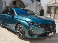 Usata Peugeot 308 SW GT 131 CV (96 kW) 2023 Verde Station wagon