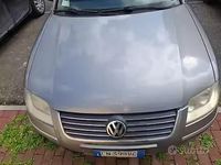 Usata VW Passat Highline 131 CV (96 kW) 2004 Grigio Station wagon