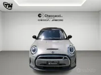 Usata Mini Cooper SE Essential 135 kW (184 CV) 2022 Grigio Utilitaria