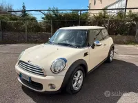 Usata Mini ONE 75 CV (55 kW) 2013 Bianco Utilitaria