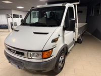 Usata Iveco Daily 96 CV (70 kW) 2002 Bianco