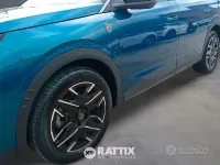 Usata Peugeot 5008 GT 136 CV (100 kW) 2025 Blu obsession SUV