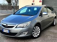 Usata Opel Astra Cosmo 131 CV (96 kW) 2013 Grigio Station wagon