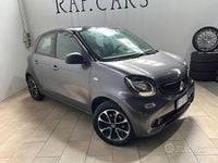 Usata Smart ForFour Passion 70 CV (51 kW) 2016 Grigio Utilitaria