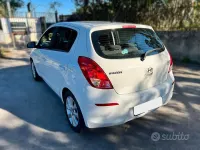 Usata Hyundai i20 Edition 85 CV (62 kW) 2014 Bianco Utilitaria