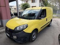 Usata Fiat Doblò 95 CV (69 kW) 2019 Giallo Monovolume