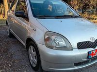Usata Toyota Yaris 2001 Grigio Berlina