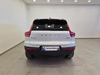 Usata Volvo XC40 R-Design 150 CV (110 kW) 2011 Bianco SUV