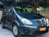 Usata Lancia Musa 90 CV (66 kW) 2012 Grigio Monovolume