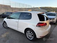 Usata VW Golf VI Highline 104 CV (76 kW) 2010 Bianco Utilitaria