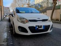 Usata Kia Rio Active 86 CV (63 kW) 2013 Bianco Utilitaria