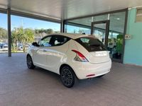 usata Lancia Ypsilon 1.0 FireFly 70cv S&S Hybrid GOLD