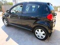 Usata Toyota Aygo 68 CV (50 kW) 2007 Nero Utilitaria