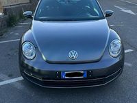 Usata VW Beetle 160 CV (117 kW) 2013 Grigio Utilitaria