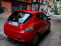 Usata Lancia Ypsilon 95 CV (69 kW) 2016 Rosso Utilitaria