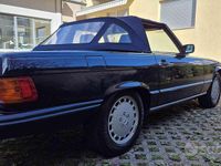 Usata Mercedes 560 245 CV (180 kW) 1988 Blu pastello Cabrio