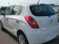 Usata Hyundai i20 Edition 75 CV (55 kW) 2012 Bianco Utilitaria