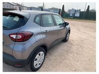 Usata Renault Captur Life 90 CV (66 kW) 2017 Grigio SUV