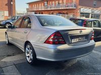 Usata Mercedes C220 Avantgarde 150 CV (110 kW) 2007 Grigio Berlina