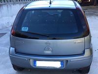 Usata Opel Corsa Cosmo 75 CV (55 kW) 2005 Grigio Utilitaria
