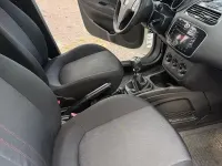 Usata Fiat Punto Lounge 69 CV (50 kW) 2013 Bianco Utilitaria