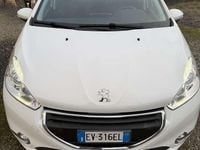 Usata Peugeot 208 Allure 82 CV (60 kW) 2015 Utilitaria