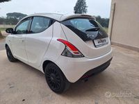 Usata Lancia Ypsilon 69 CV (50 kW) 2014 Bianco Utilitaria